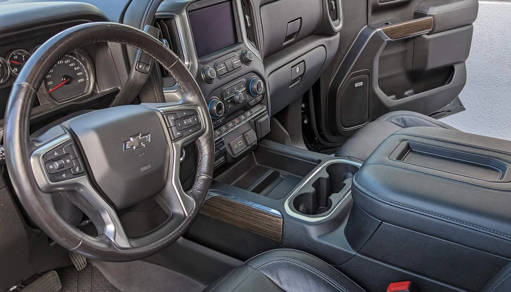 benefits-of-detailing-your-car (1) benefits of detailing your car