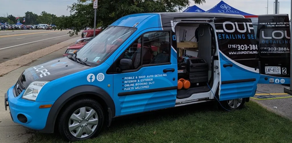 Loupe van
